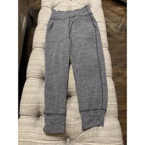 Lululemon Jogger Pant Capri Size 4